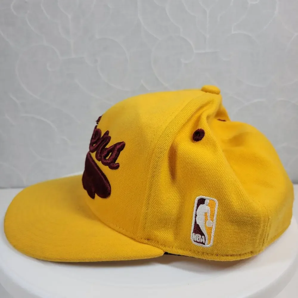 Adidas Cleveland Cavaliers Retro Script Fitted Hat 6 7/8-7 1/4 Gold Red Flexfit